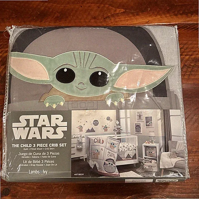 Lambs & Ivy Star Wars The Child Baby Yoda Nursery 3-Piece Baby Crib Bedding Set