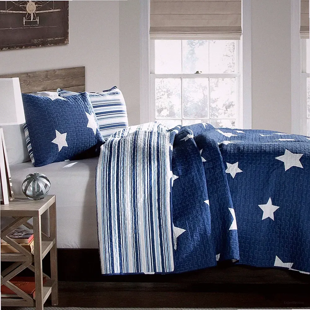 Star Quilt - Reversible 2 Piece Pattern Striped Bedding Set with Pillow Sham - T