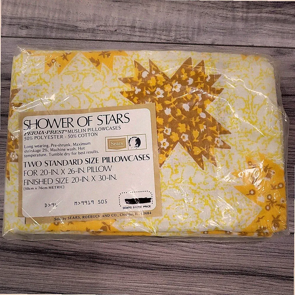 VTG Sears SHOWER OF STARS Yellow Gold Floral Star Standard Pillowcases Set of 2